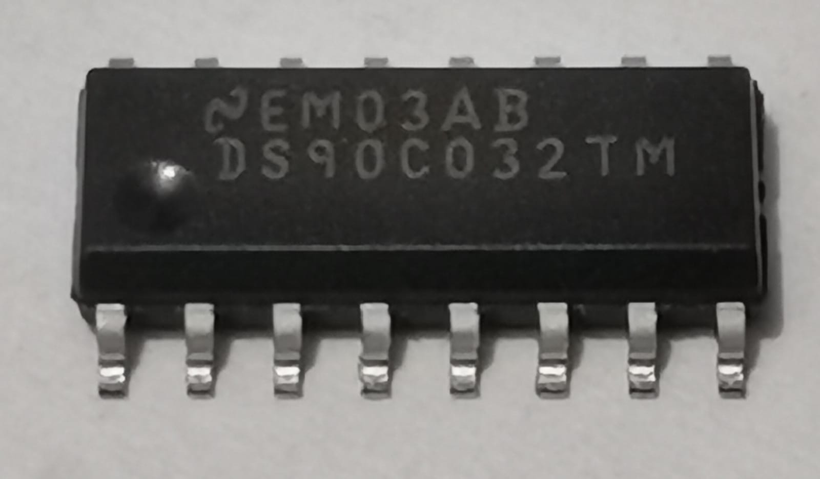 DS90C032TM IC